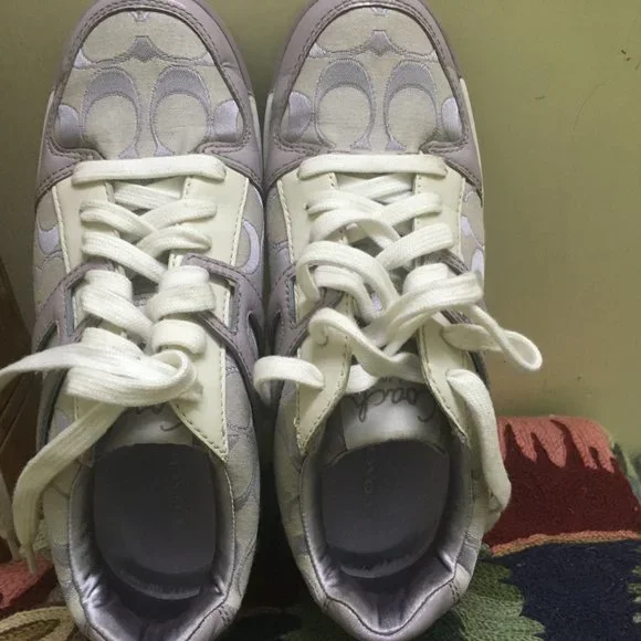 Authentic Coach Nova Signature Lace Up Fashion Sneakers - Picture 5 of 8